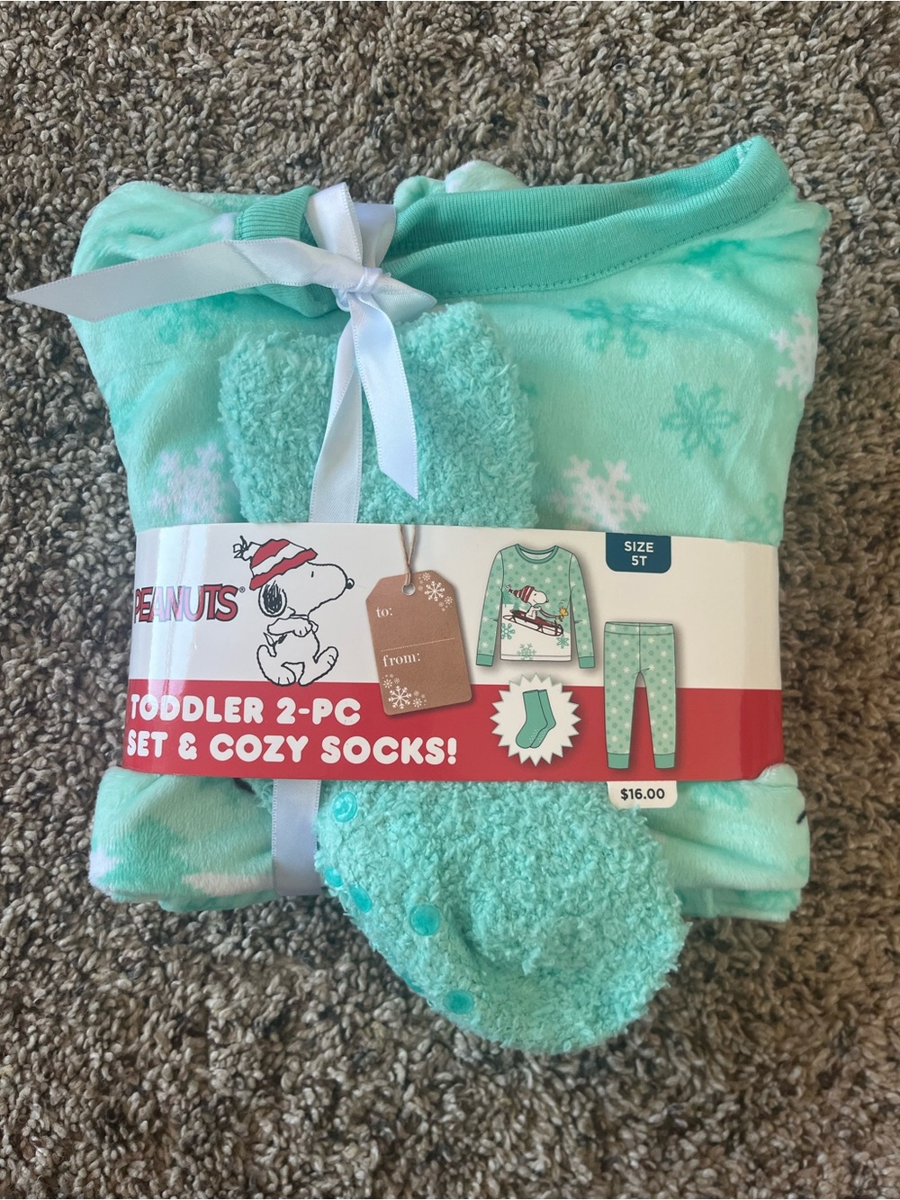Snoopy Peanuts 2-piece Set & Cozy Socks - Christmas